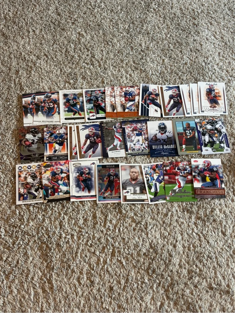 Lot of 28 Willis McGahee football cards Buffalo Bills Miami Baltimore Ravens